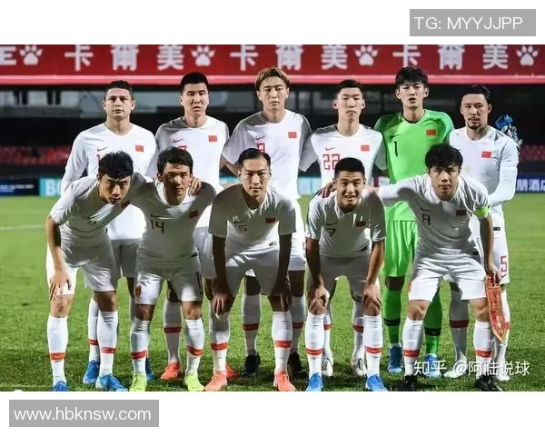 南京足球队与重庆足球队赛后复盘团队协作分析与战术总结